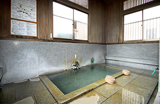 上寺湯の外観